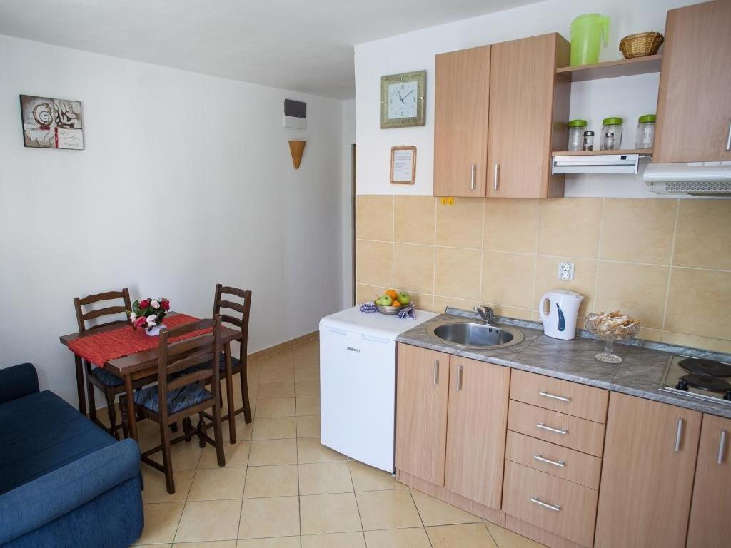 Daria Apartments コトル 部屋 写真