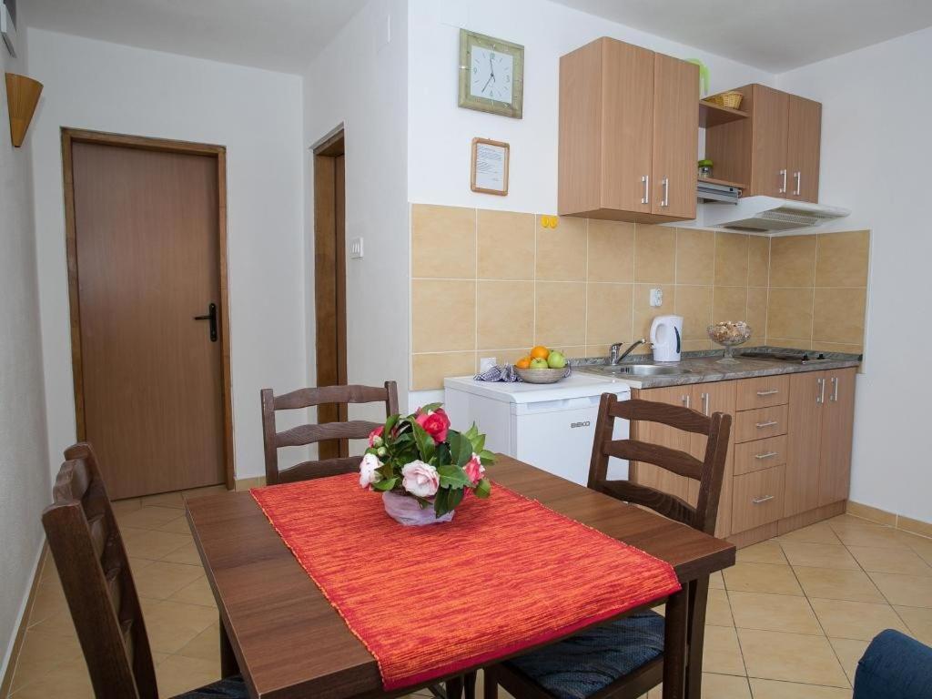 Daria Apartments コトル 部屋 写真